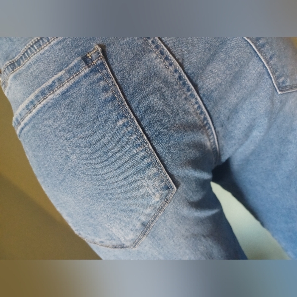 Surprise Blue Jeans Flared - Picture 7 of 11